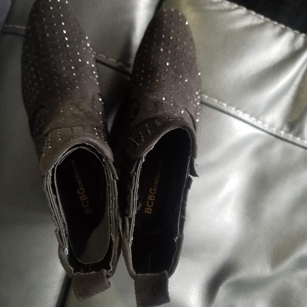 Boots - Picture 4 of 4